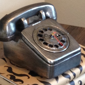 Rotary phone decor